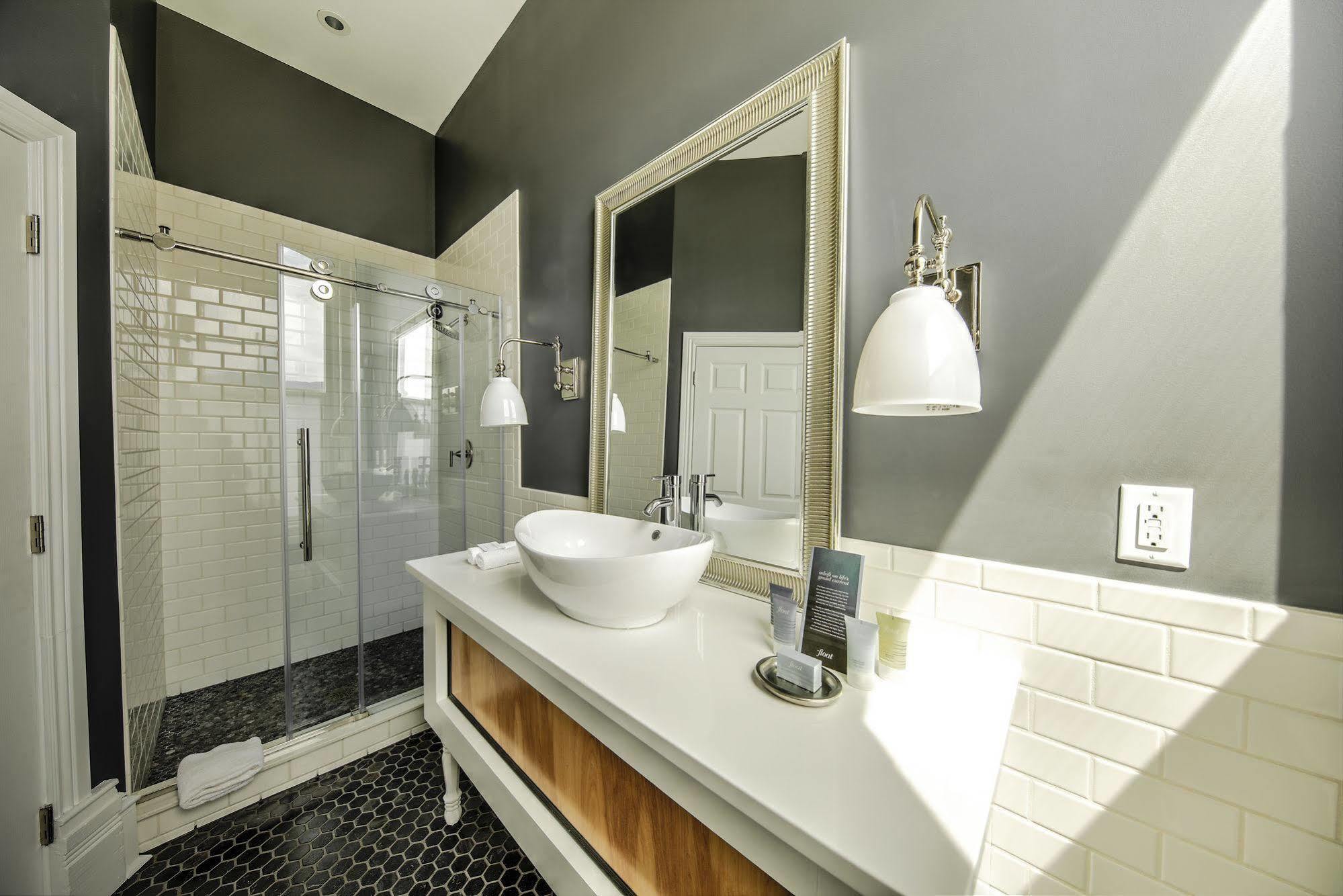 The Harkness Hotel McCammon Buitenkant foto